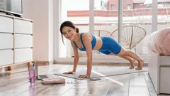 Vahva kroppa alkaa kotoa: 5 liikettä, jotka kuormittavat kaikki lihakset kerralla