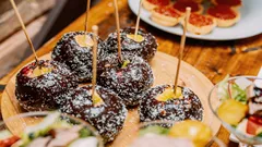 10 ravitsemusterapeutin suosittelemia terveellisiä herkkuja, joita voi syödä jopa illalla