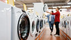 Millaista pyykinpesukonetta ei kannata ostaa: asiantuntijat nimesivät huonoimman mallin