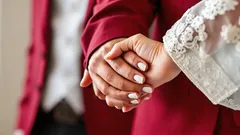 Ei pelkkää rakkautta: viisi vahvan parisuhteen salaisuutta, joista harvoin puhutaan